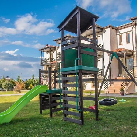 Paroraia Hotel Ángisztro Kültér fotó