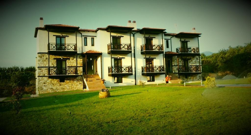 Paroraia Hotel Ángisztro Kültér fotó